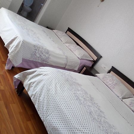 Small Guest House Kvariati Ngoại thất bức ảnh
