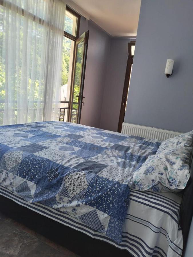 Small Guest House Kvariati Ngoại thất bức ảnh