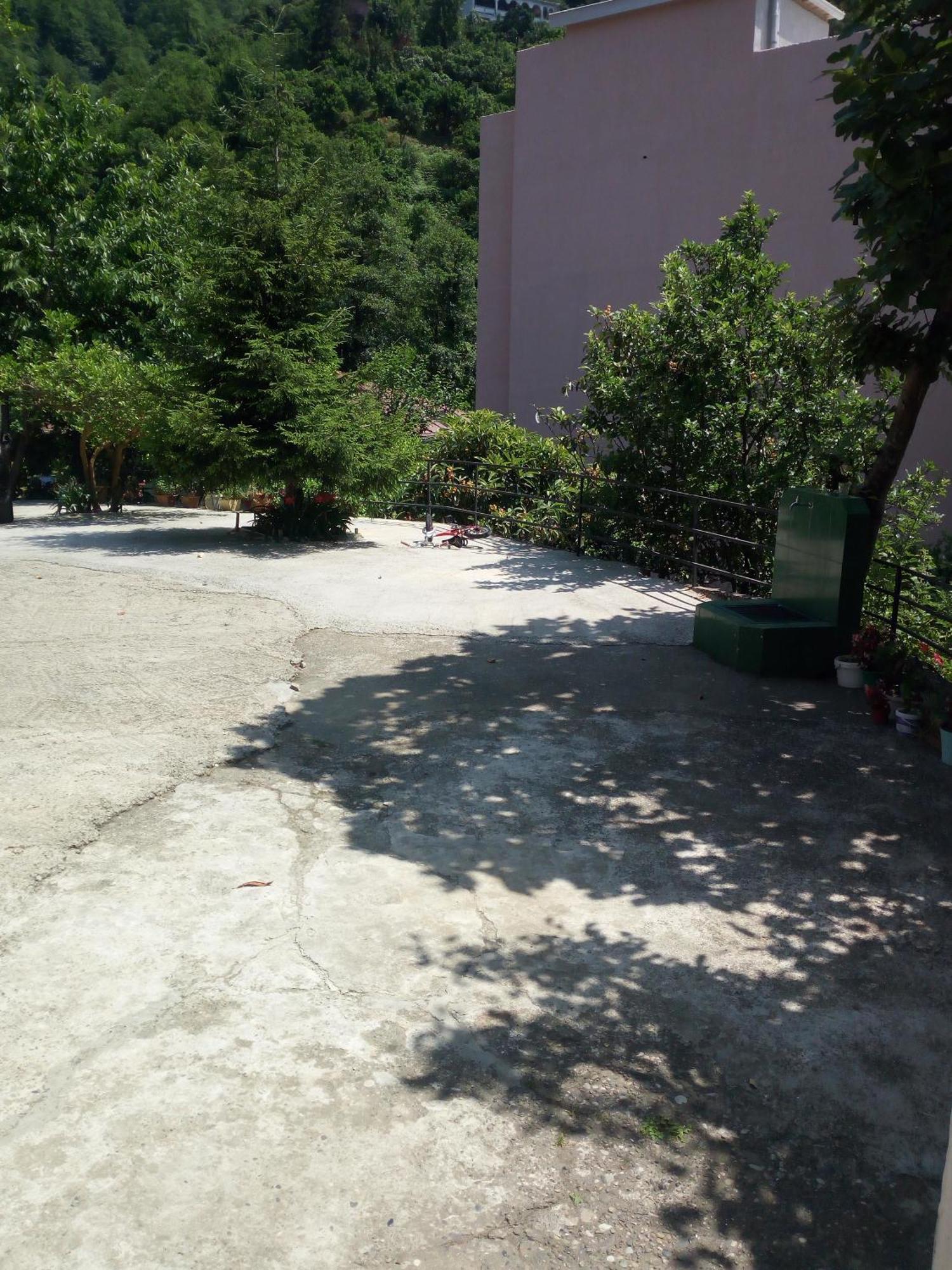 Small Guest House Kvariati Ngoại thất bức ảnh